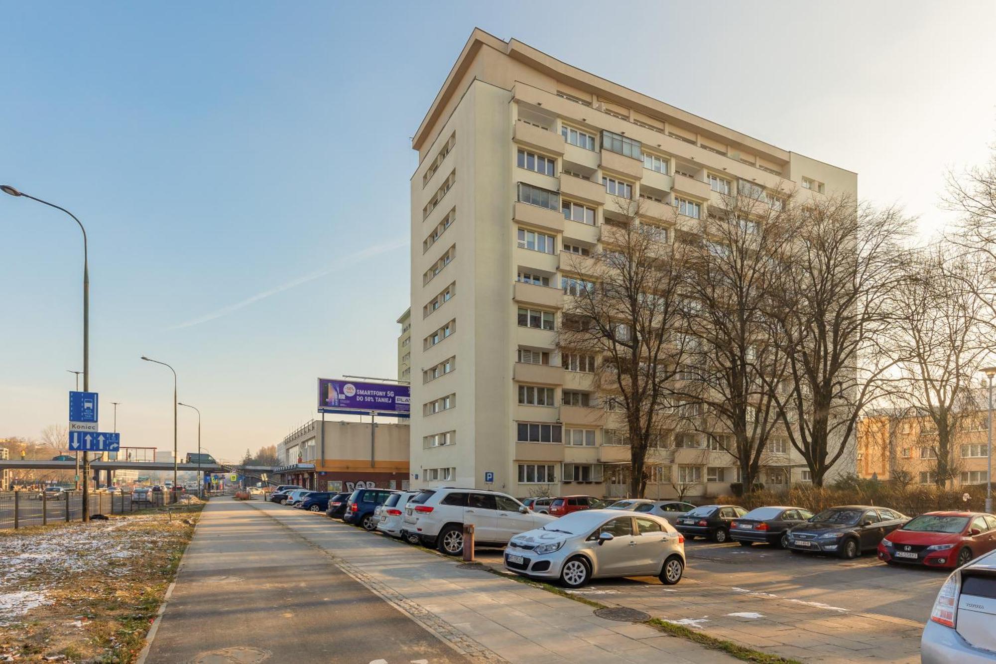 Butas Unique Bright In By Renters Warsaw