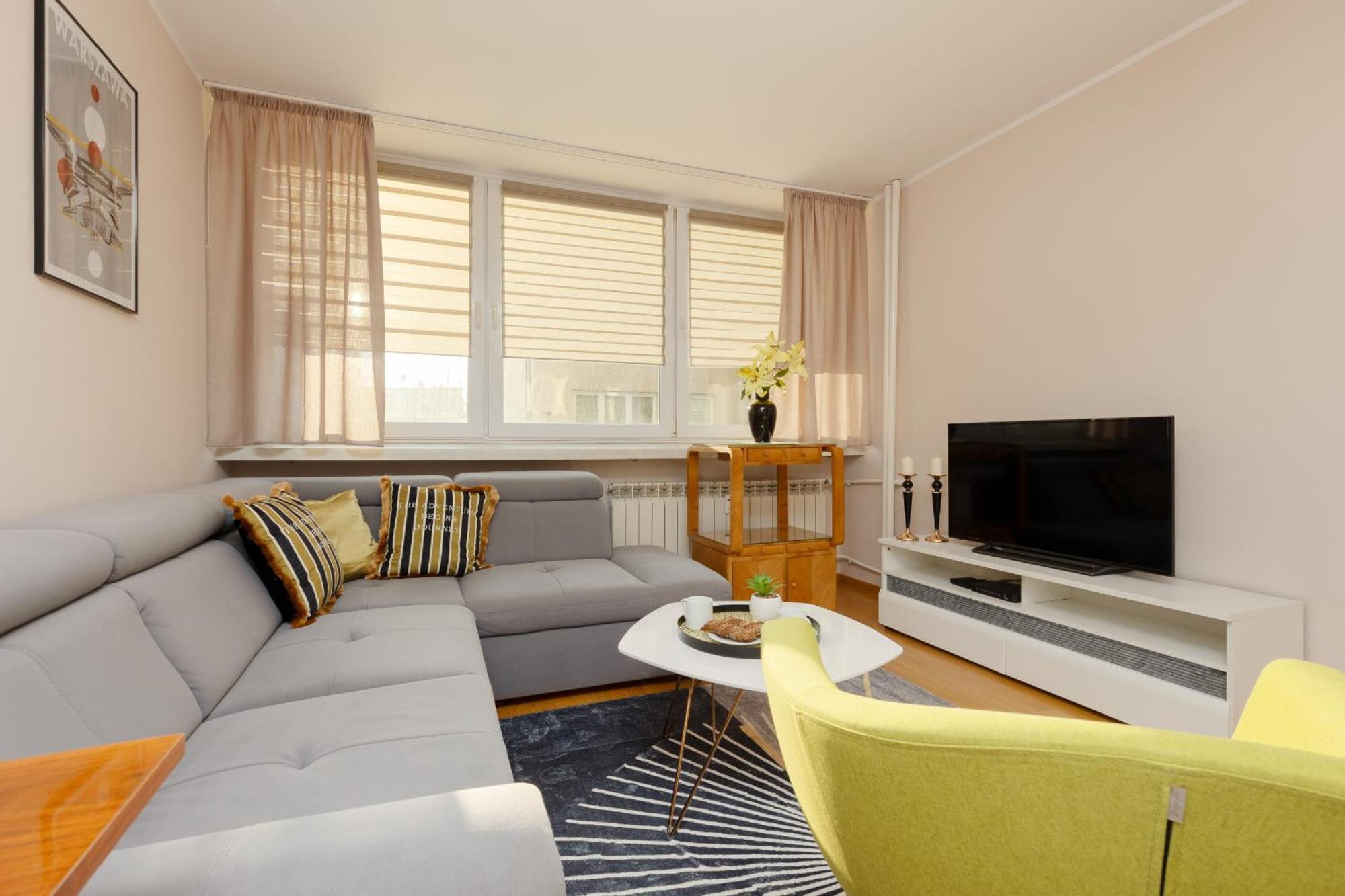 Butas Unique Bright In By Renters Warsaw